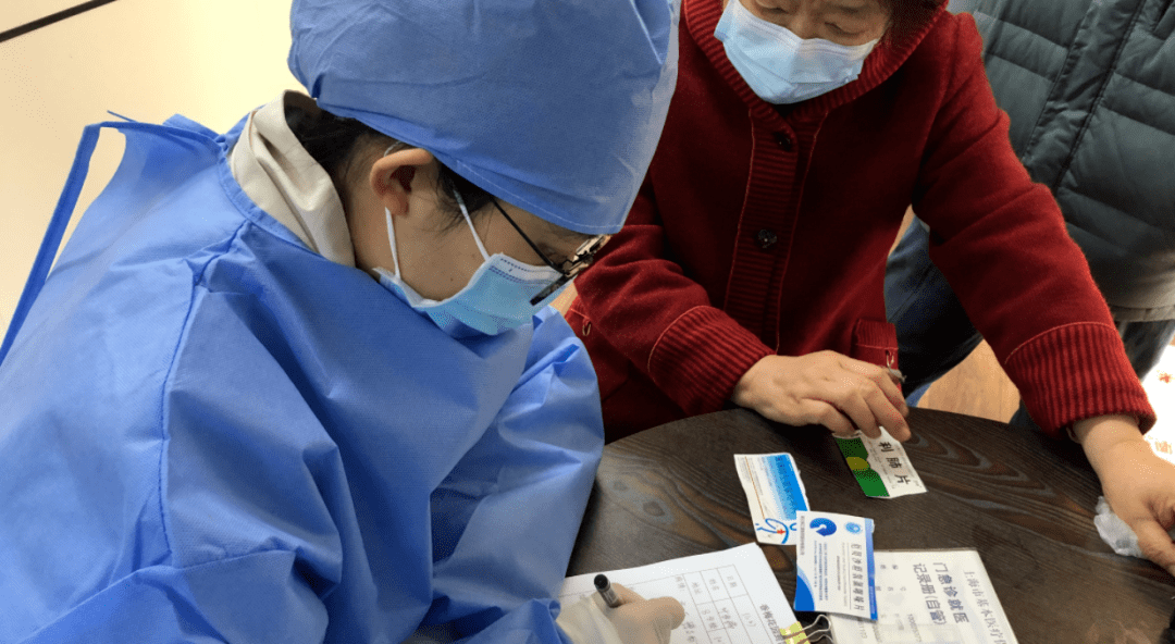 无锡24小时套医保卡回收商家(急用钱24小时医保提取)