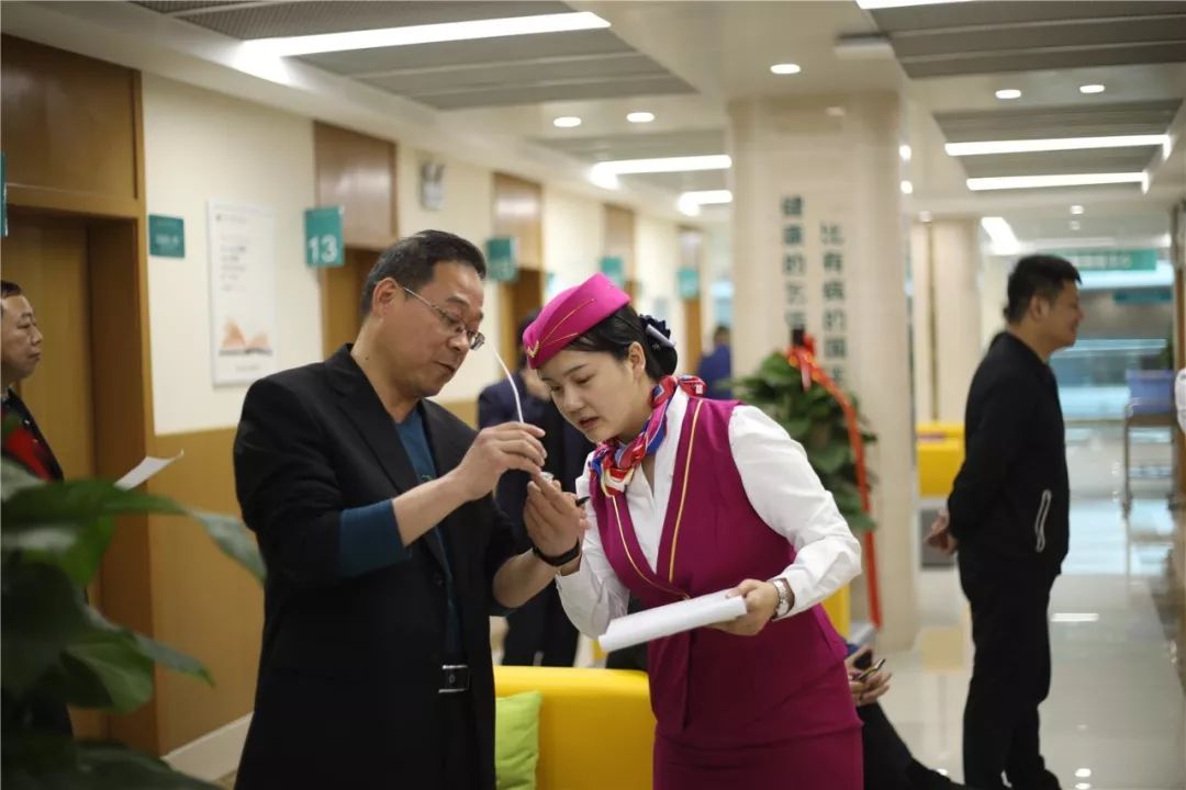 无锡24小时套医保卡(北京医保卡使用指南)